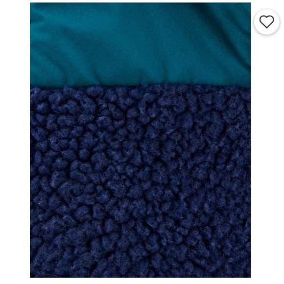 Boys zip up Sherpa vest. - Picture 2 of 2